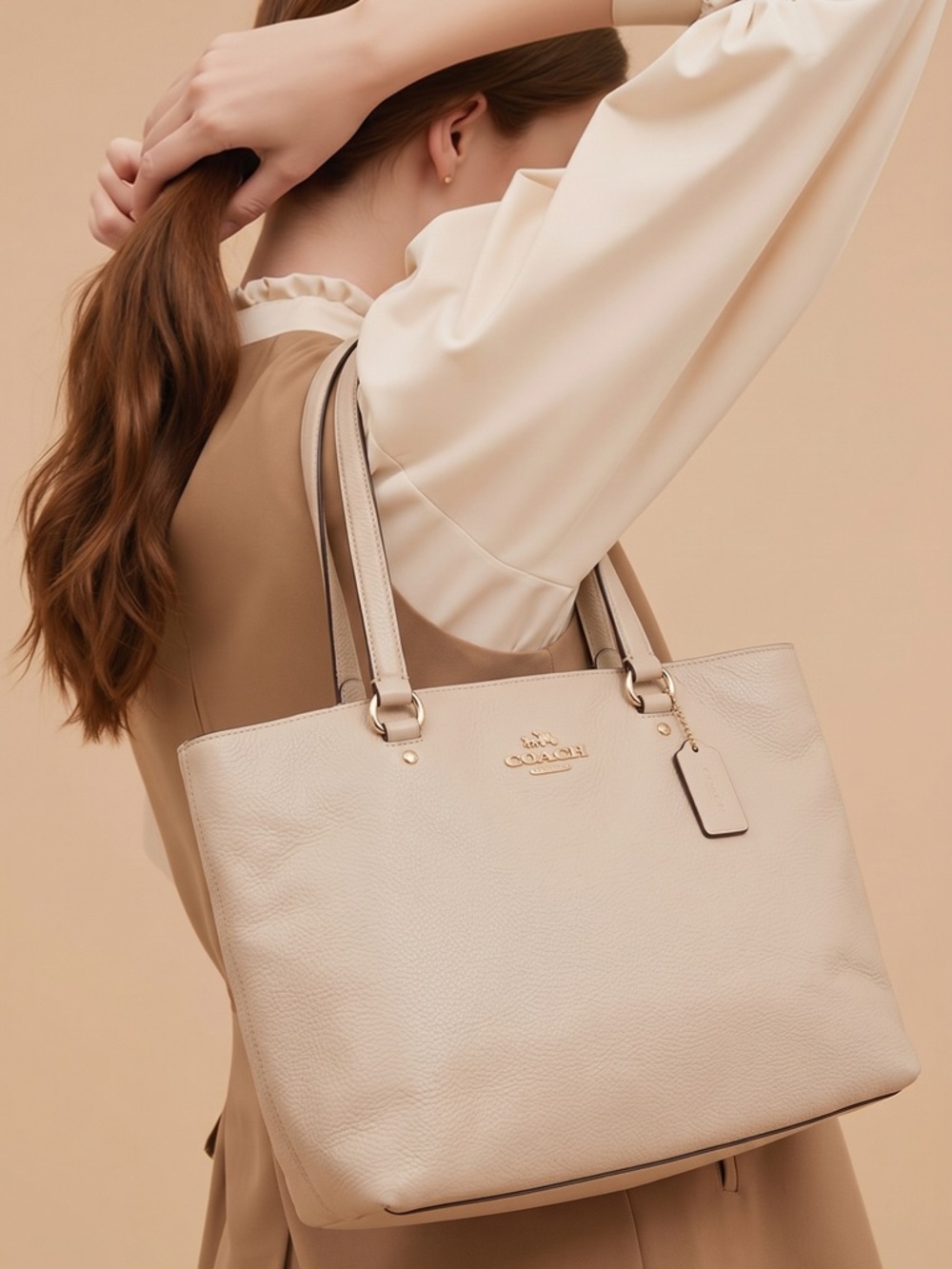 Coach Bay Tote, Pebbled Leather, Chalk White & Gold Hardware, Drop Handles, EUC